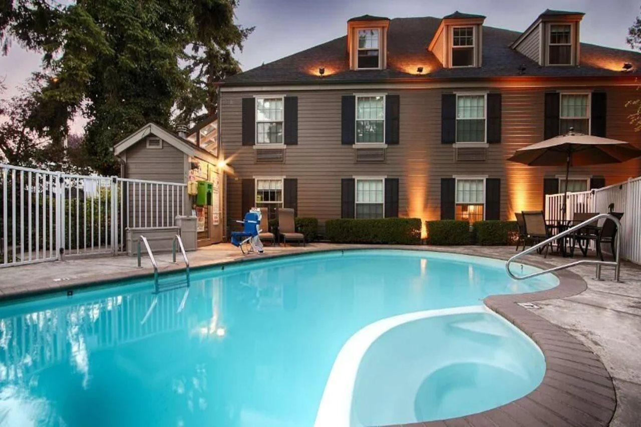 Wingate By Wyndham Bellingham Heritage Inn Exterior foto
